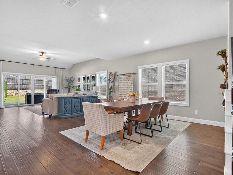 Building Photo - 480 Pebble Brook Ln