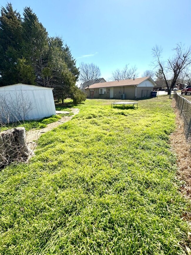 Building Photo - Updated 3 Bedroom, 1.5 Bath House Near Hard Rock Casino and Has Great Highway Access!