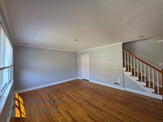 Building Photo - 1609 Northbourne Rd