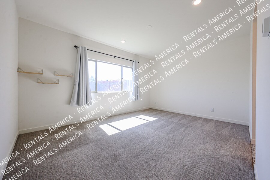 Building Photo - 12557 W Citrus Wy