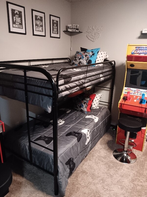 Building Photo - 7241 W Lenox Cir