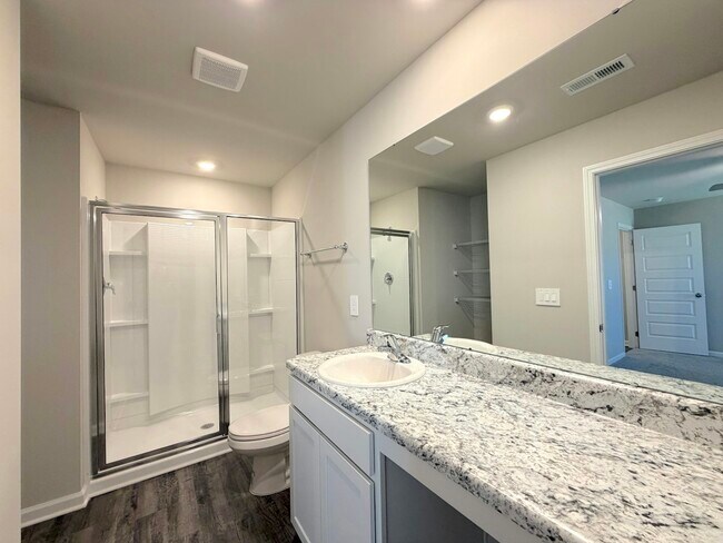 Building Photo - 107 Olde Hearth Rd