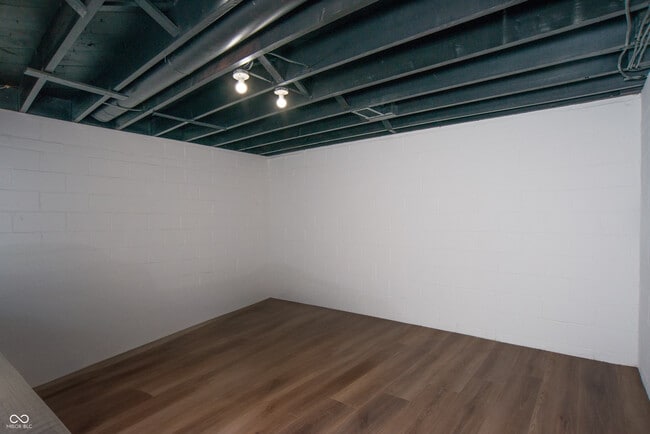 Building Photo - 6337 Cardinal Ln