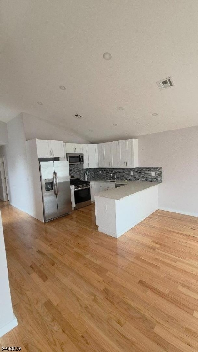 Building Photo - 10 Shaw Ave