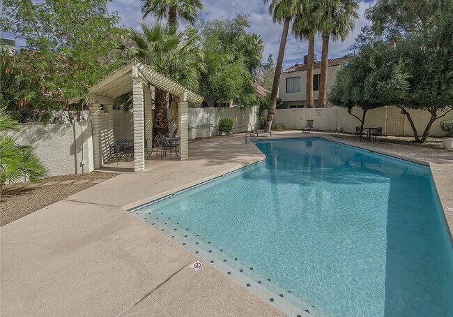 Building Photo - 8510 N Central Ave