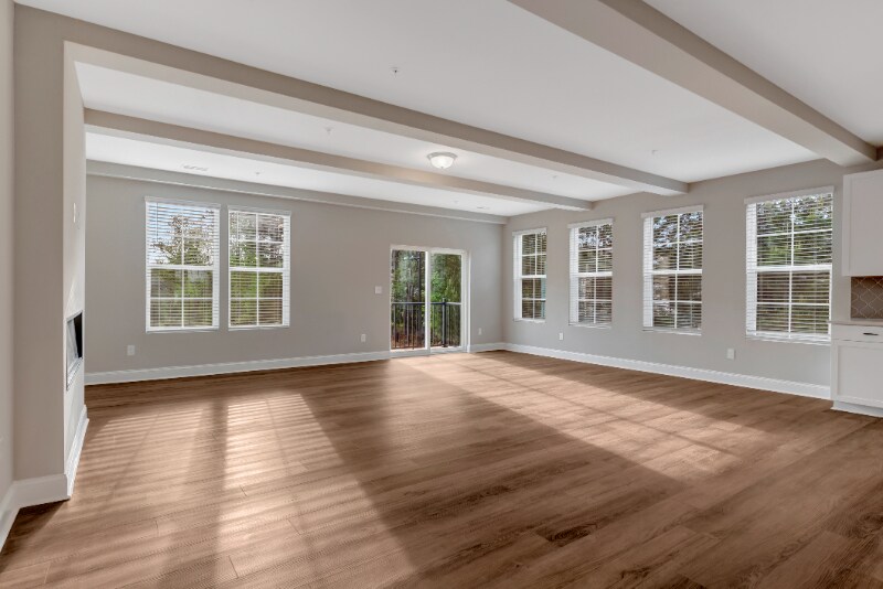 Building Photo - 600 Mkt Grv Dr