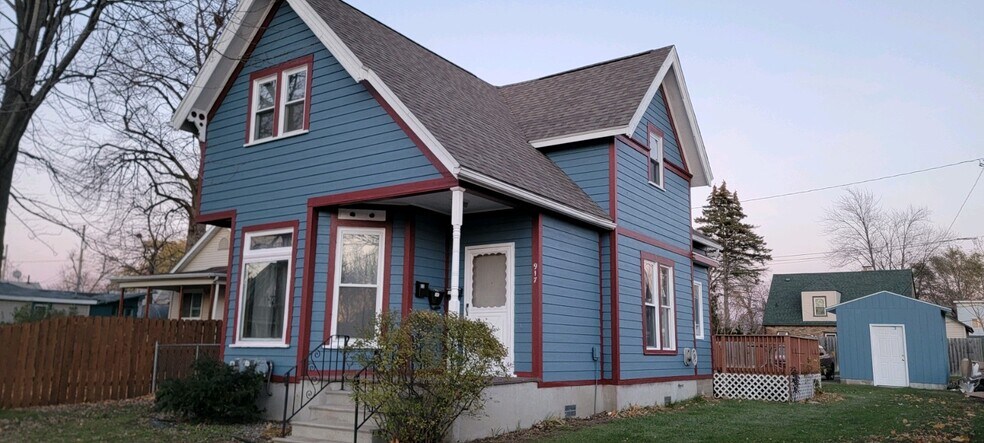 Building Photo - 917 Marsac St