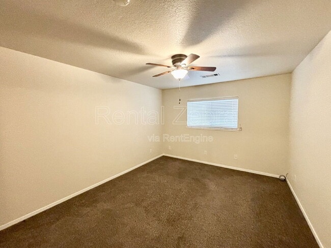 Building Photo - 3072 Colony Park Dr