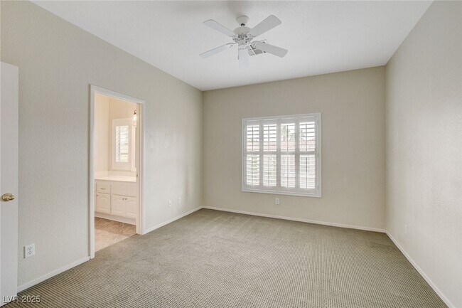 Building Photo - 251 S Green Valley Pkwy