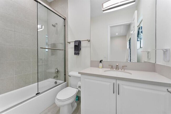 Building Photo - 9626 Vescovato Way