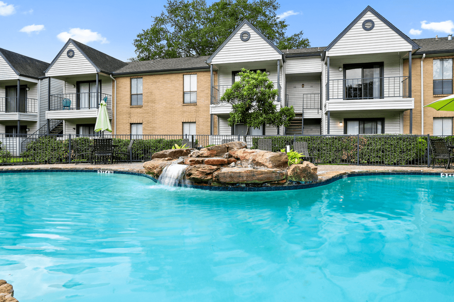 Building Photo - Elm Creek Apartments