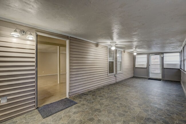 Building Photo - Spacious 3 bedroom house in Norman