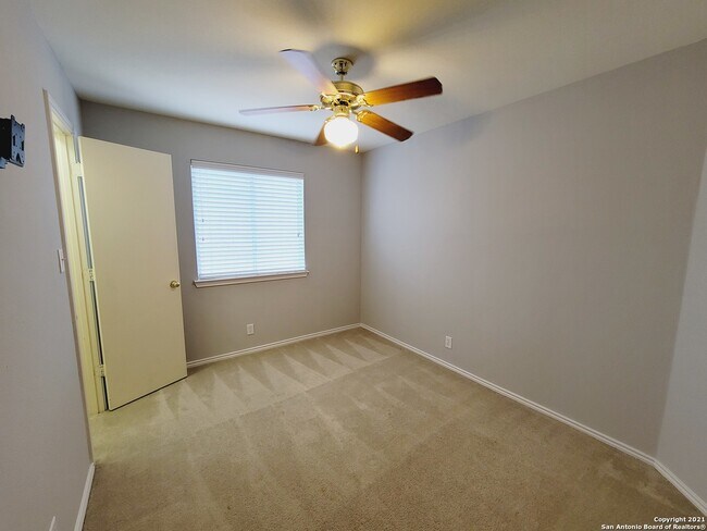 Building Photo - 8451 Chalk Hill Cove