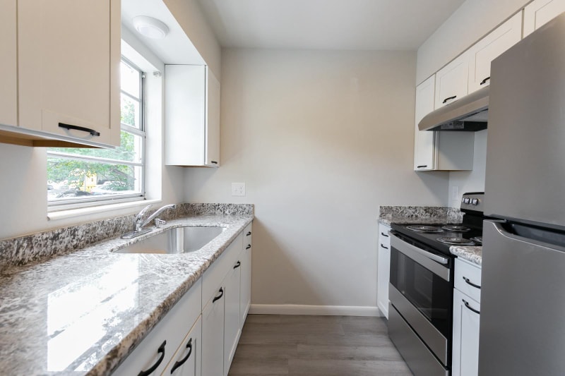 Building Photo - 4251 SW 21st Pl