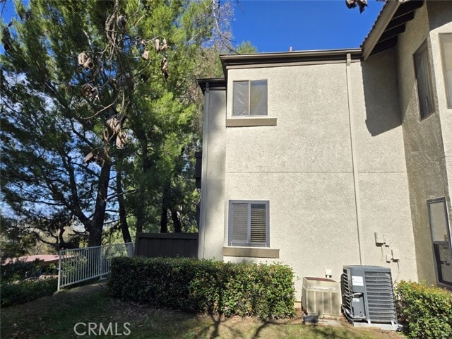 Building Photo - 22749 Lakeway Dr