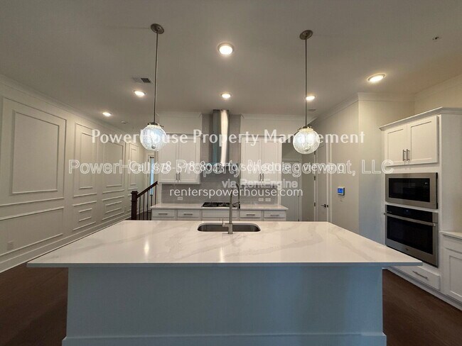 Building Photo - 1190 Harper Dr