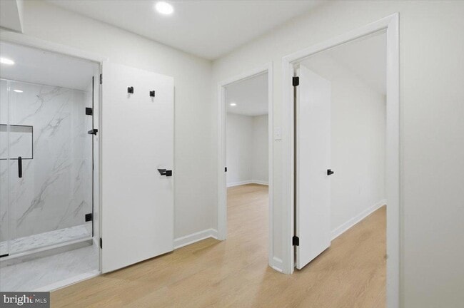 Building Photo - 125F Clubhouse Dr SW