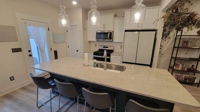 Building Photo - 3 Bed, 2.5 Bath Townhome Available in Travelers Rest