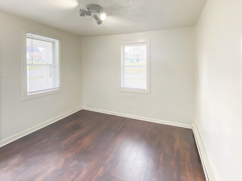 Building Photo - 2201 Front St