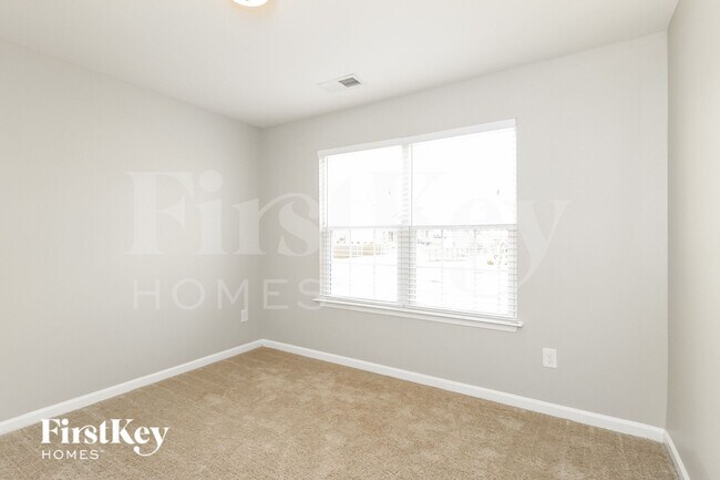 Building Photo - 1558 Weatherend Dr