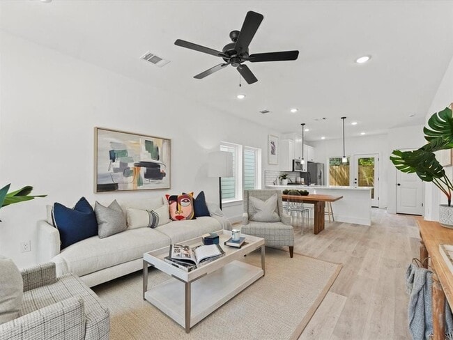 Building Photo - 1448 Dewalt St