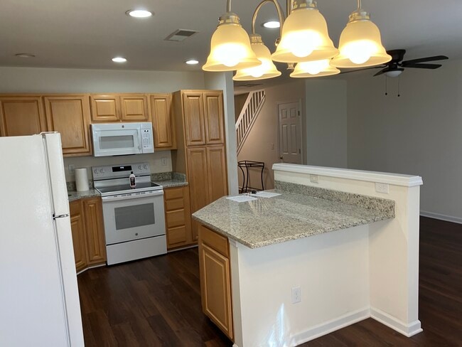 Building Photo - 10718 Sleigh Bell Ln