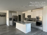 Building Photo - 8116 Country Mile Ln, Riverside, CA 92507