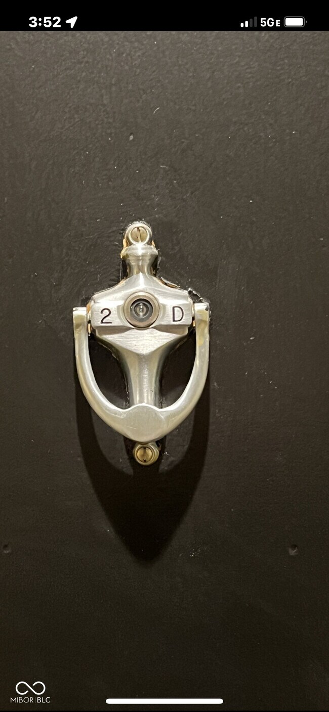 Building Photo - 3965 N Meridian St