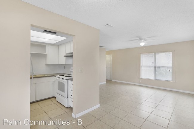 Building Photo - 1003 Apollo Beach Blvd