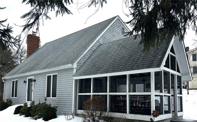 Building Photo - 630 Green Hill Beach Rd