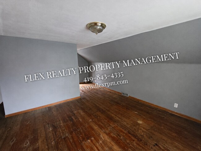 Building Photo - 3901 Leybourn Ave