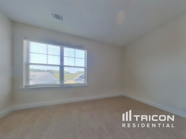 Building Photo - 432 Cantrell Dr