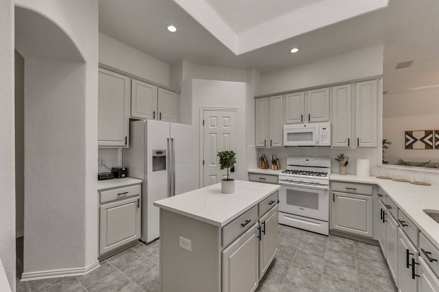 Building Photo - 4036 Falcon Ridge Dr