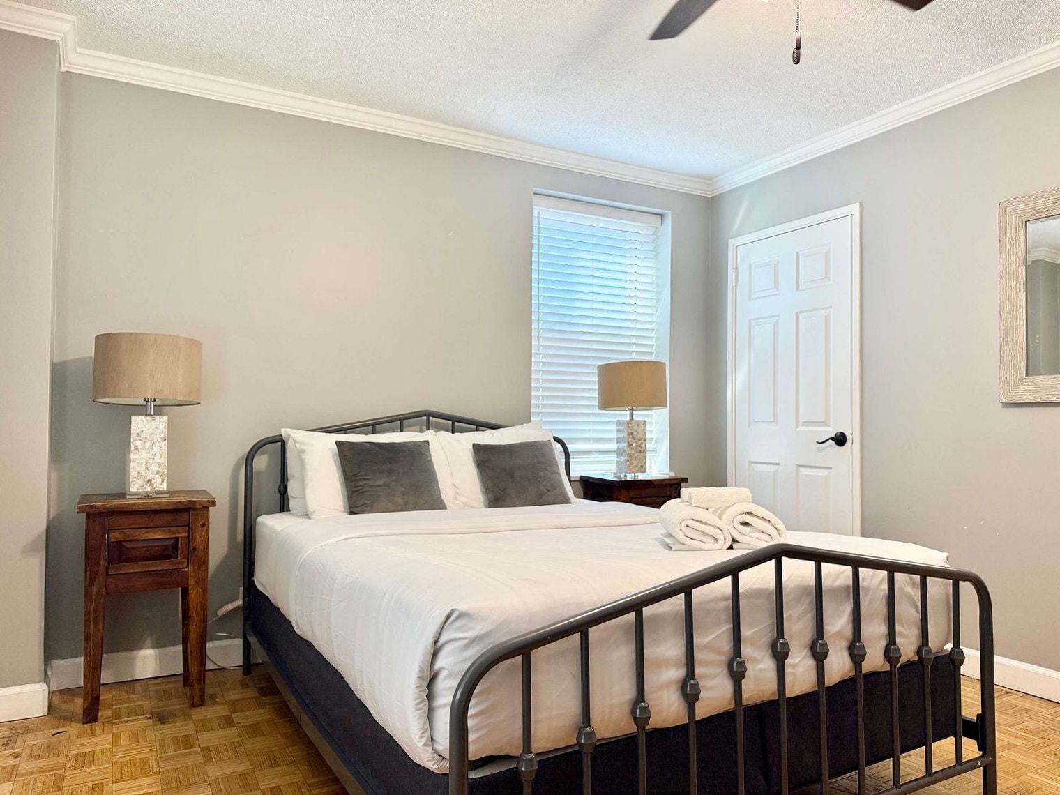 Building Photo - 300 Peachtree Rd NE