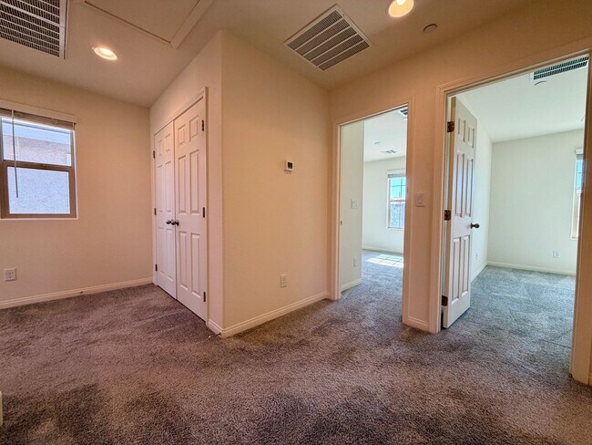 Building Photo - Great 3 bedroom in Cadence