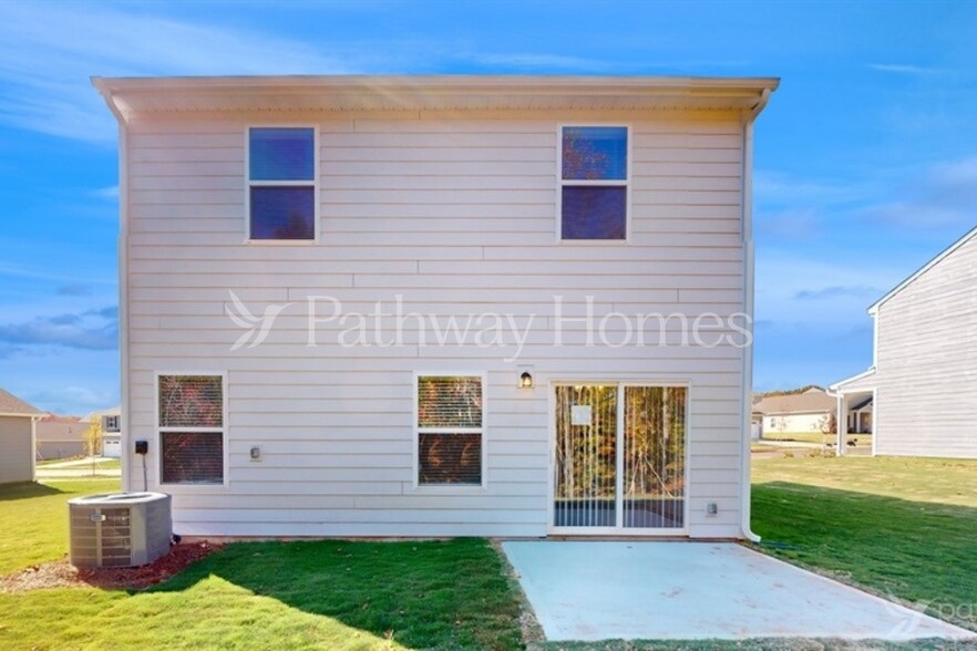 Building Photo - 121 S Sina St