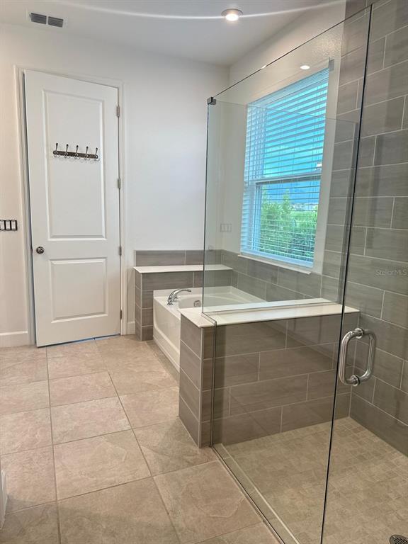 Building Photo - 3220 Canna Lily Pl