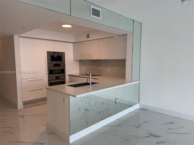 Building Photo - 330 Sunny Isles Blvd