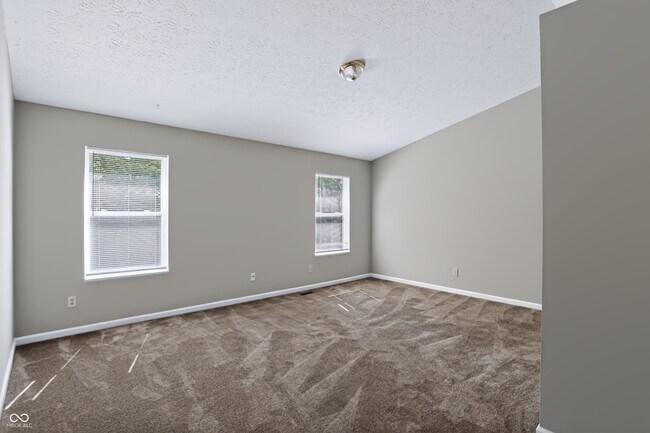 Building Photo - 5439 Lake Boggs St