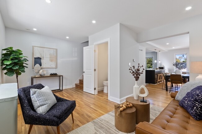 Building Photo - 521 Homewood Ave