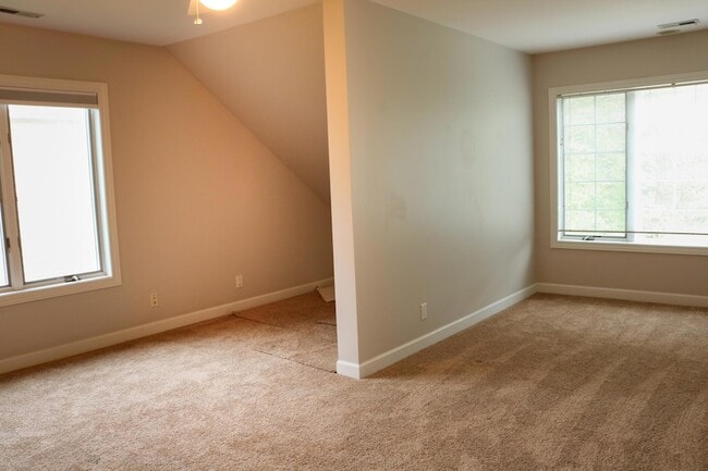 Building Photo - 1621 Santa Ana Ct