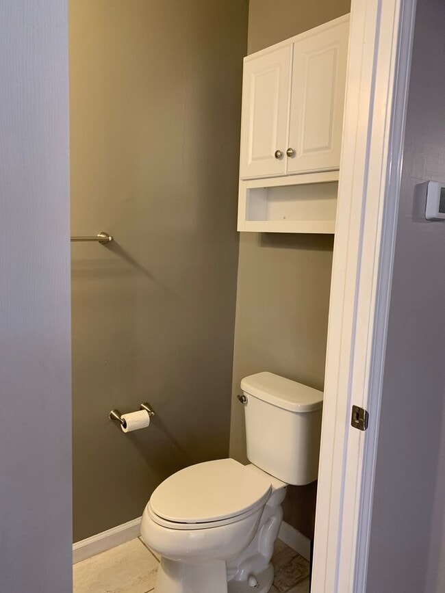 Building Photo - Trendy Renovated Raleigh Townhome In Ralei...