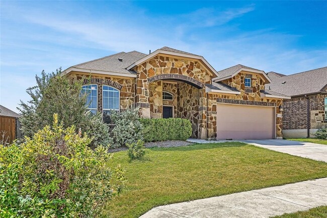 Building Photo - 213 Blue Waterleaf Ln