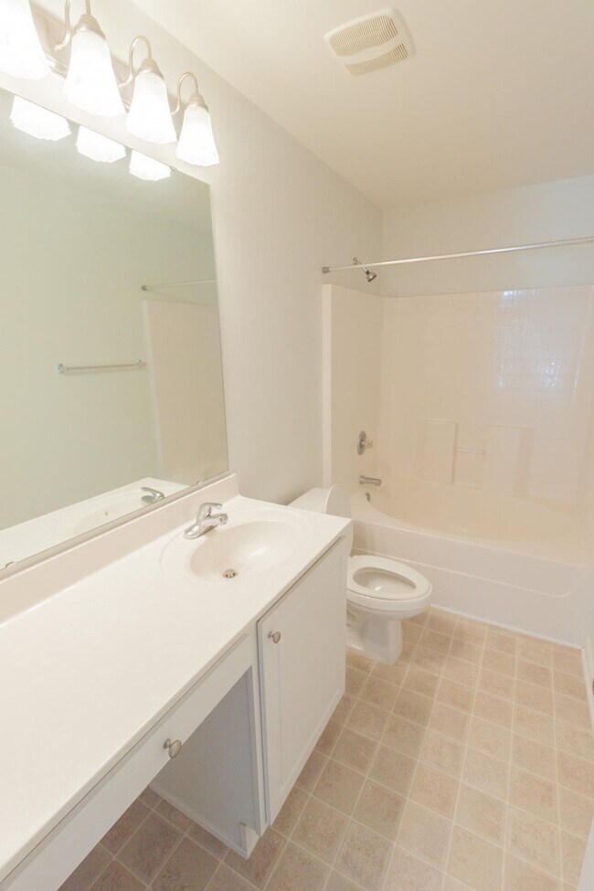 Building Photo - 187 Madrid Dr