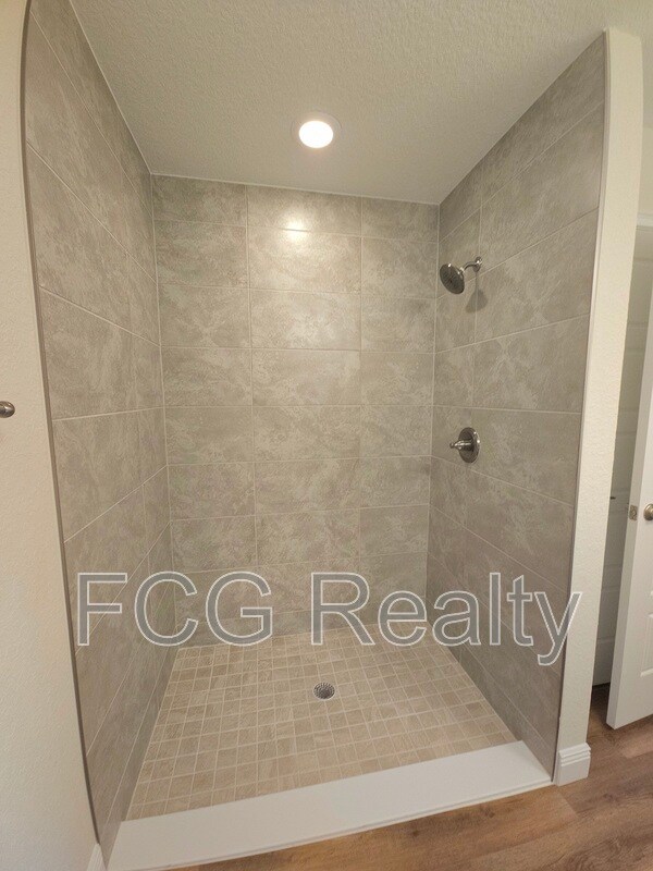 Building Photo - 5 Emerald Trail