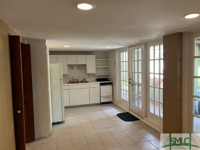 Building Photo - 215 E Jones St