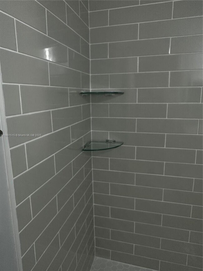 Building Photo - 549 NW 208th Way