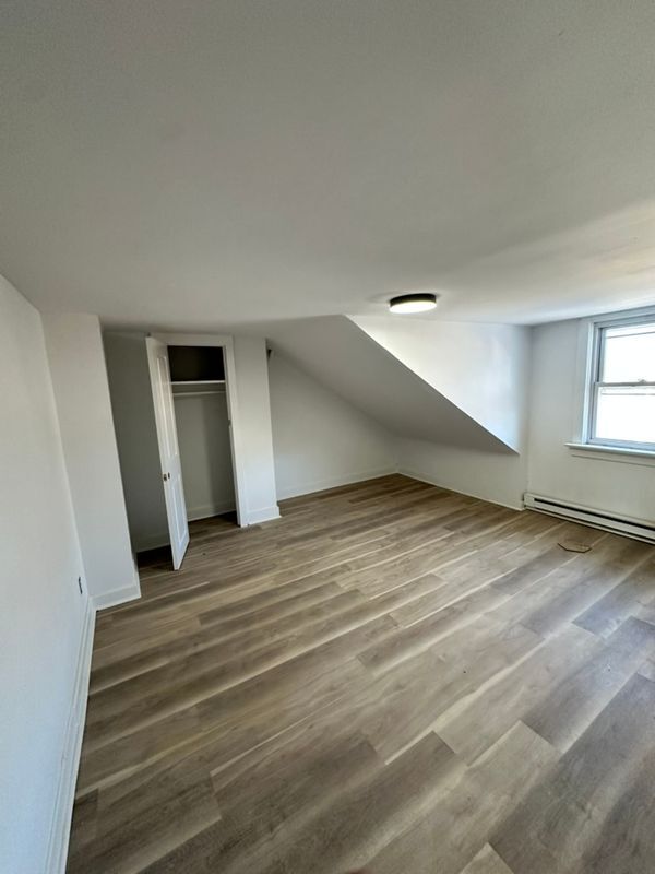 Building Photo - 328 High St