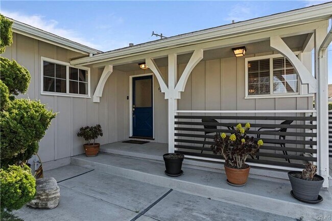 Building Photo - Spacious 4BR House in Torrance
