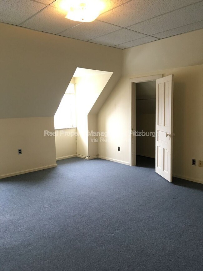 Building Photo - 437 S Aiken Ave